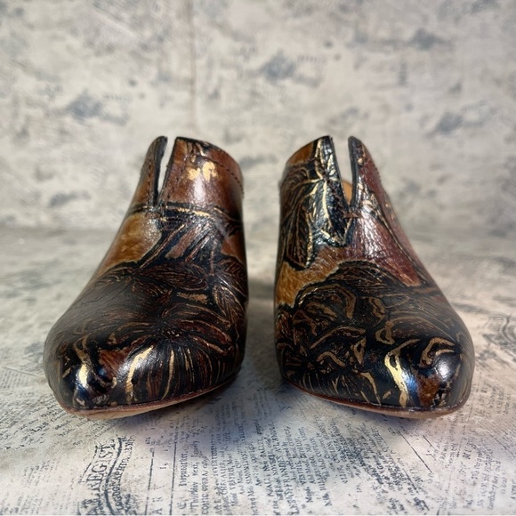 Patricia Nash Ruffina Mule Pumps, Chocolate - Gold tone colors - Picture 3 of 12